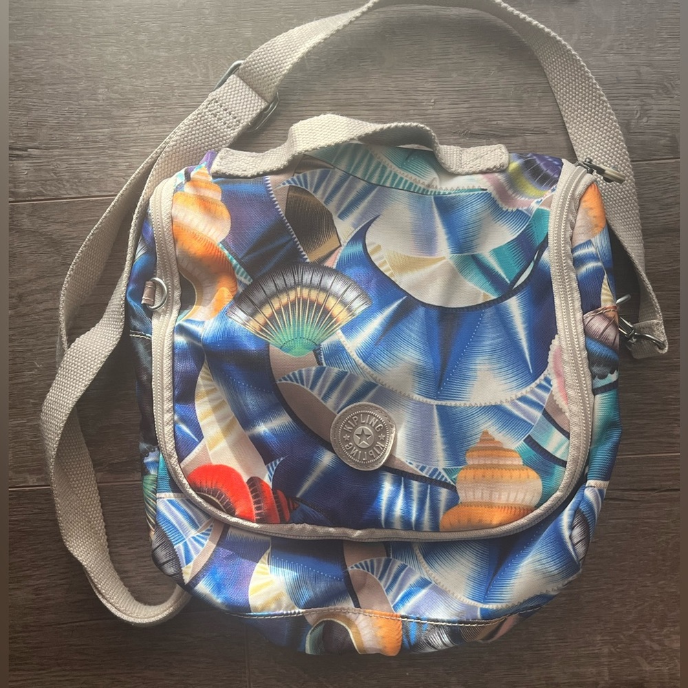 Kipling  Vintage Y2k Trippy Seashell Lunch Bag 🐚🩵